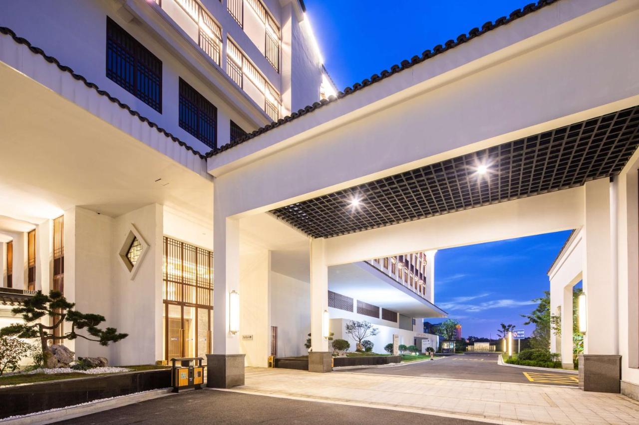 Radisson Blu Resort Wetland Park Vuhszi Kültér fotó